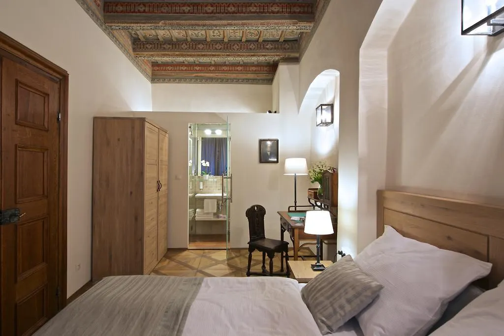 Residence U Mecenase Prag Apartment