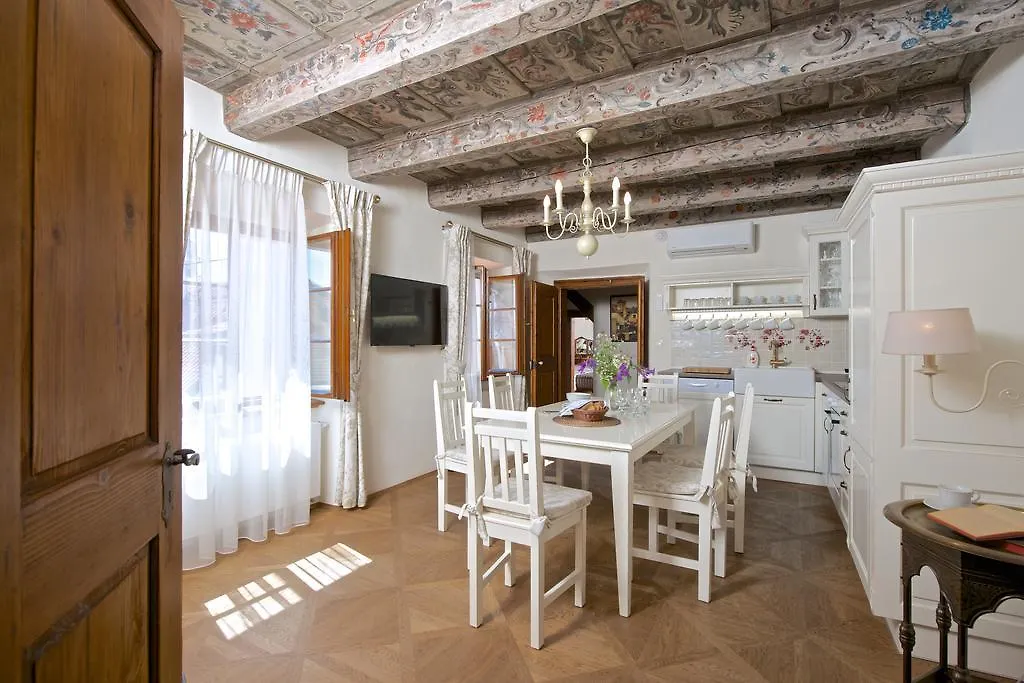 Residence U Mecenáše Praga Appartamento